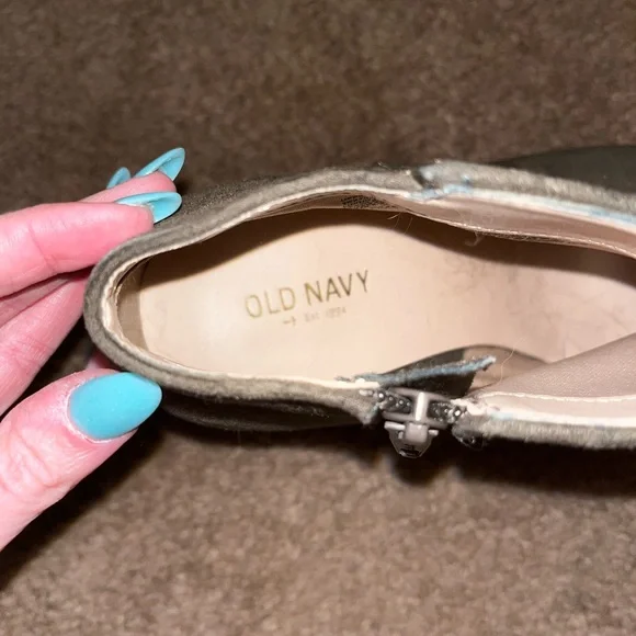 Booties - Picture 4 of 4